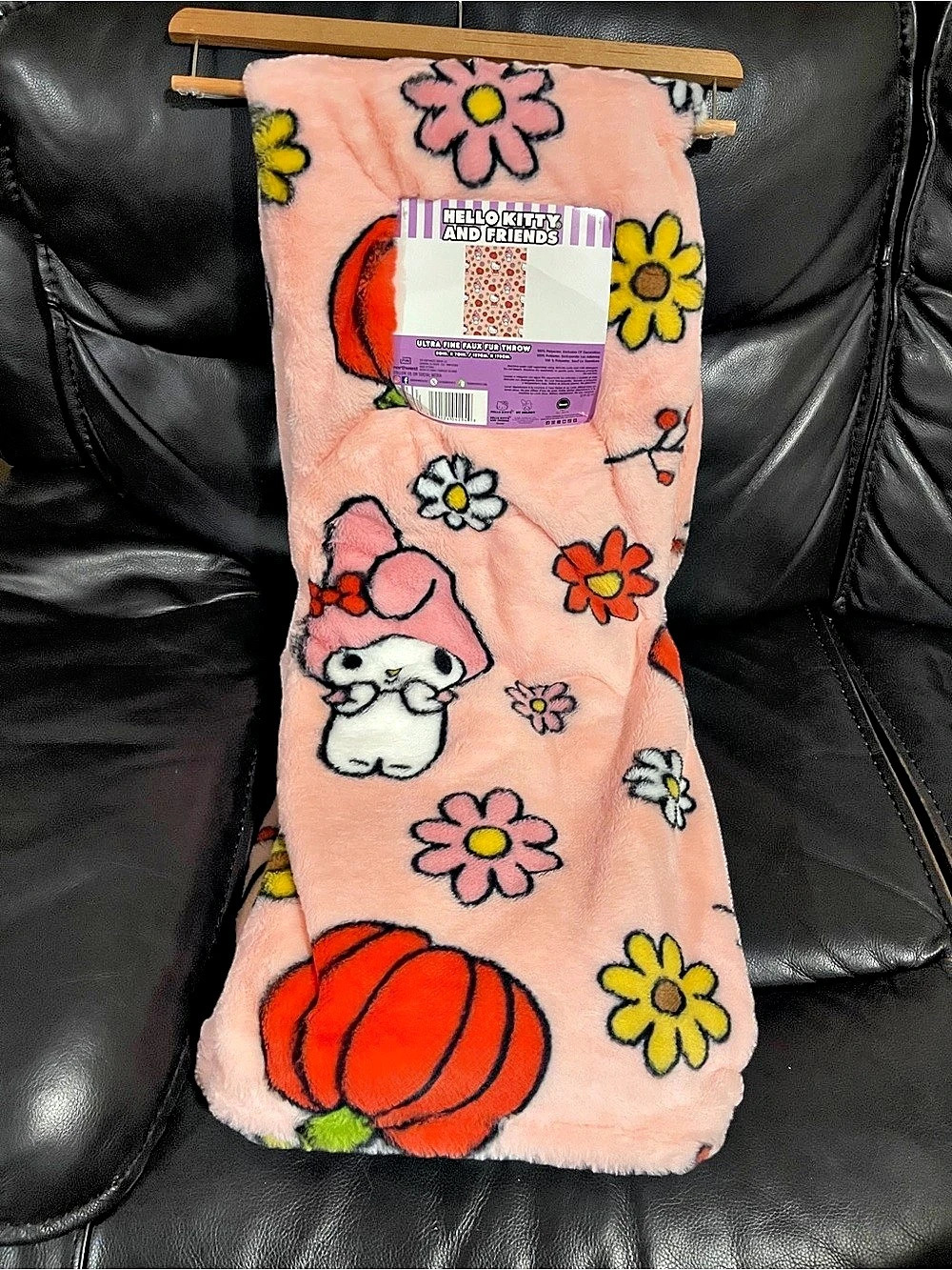 HELLO KITTY Faux Fur Throw -Thanksgiving Hello Kitty Throw